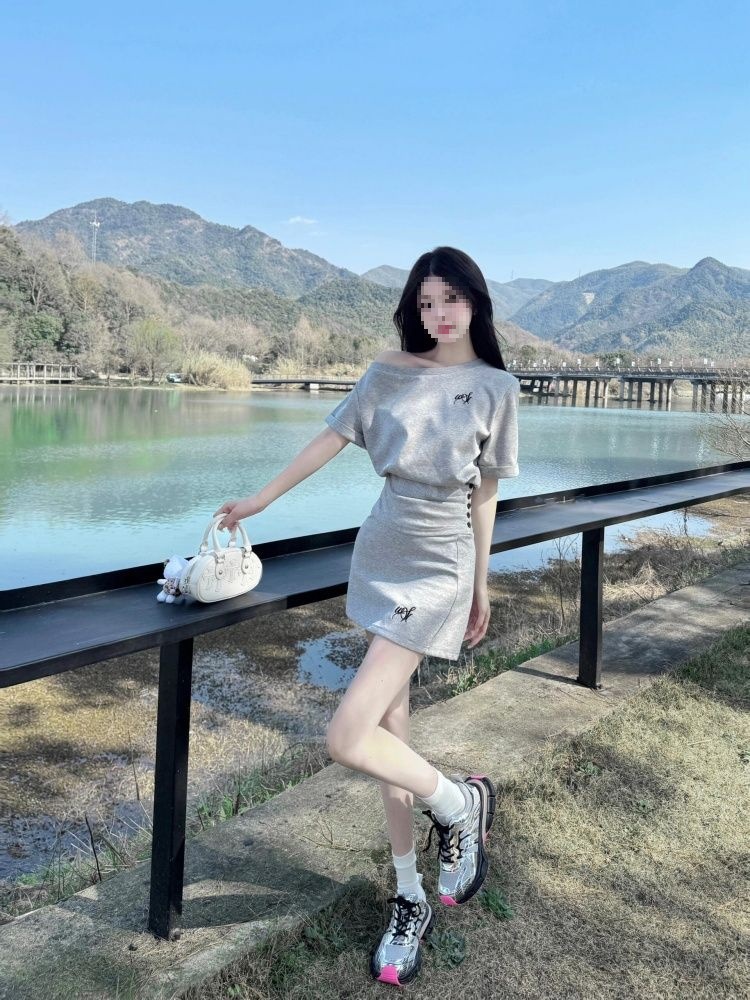 韩版穿搭休闲运动套装女时尚短款斜肩短袖短裙长裤小个子两件套夏