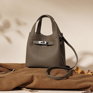 Basket, one-shoulder bag, fashionable underarm bag, genuine leather