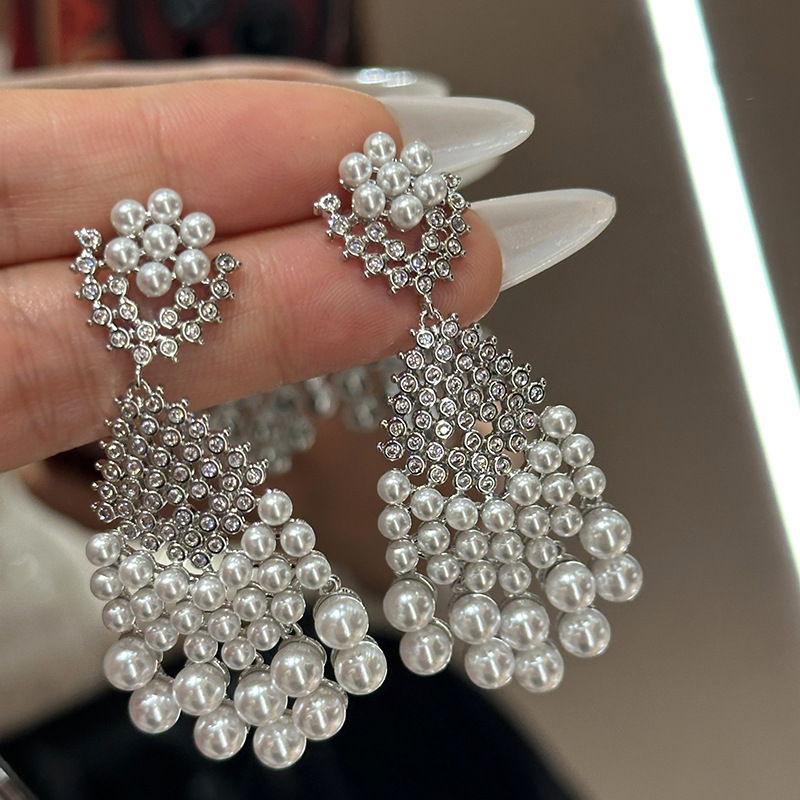 Silver Needle Drop Earrings With Pearls And Diamonds Vintage_voghion.com