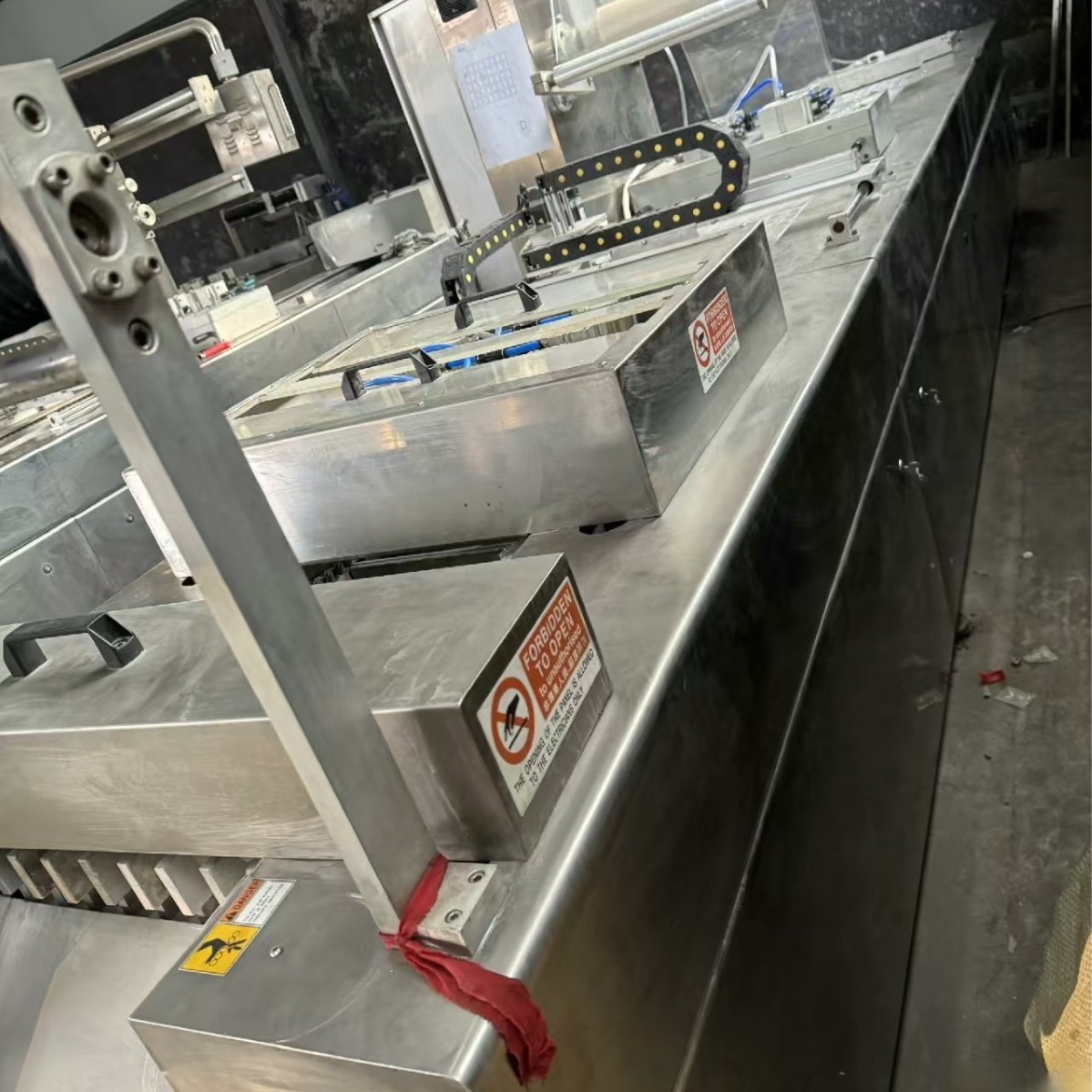 海参二手拉伸膜真空包装机 鸡爪连续式包装设备 卤蛋真空封口机