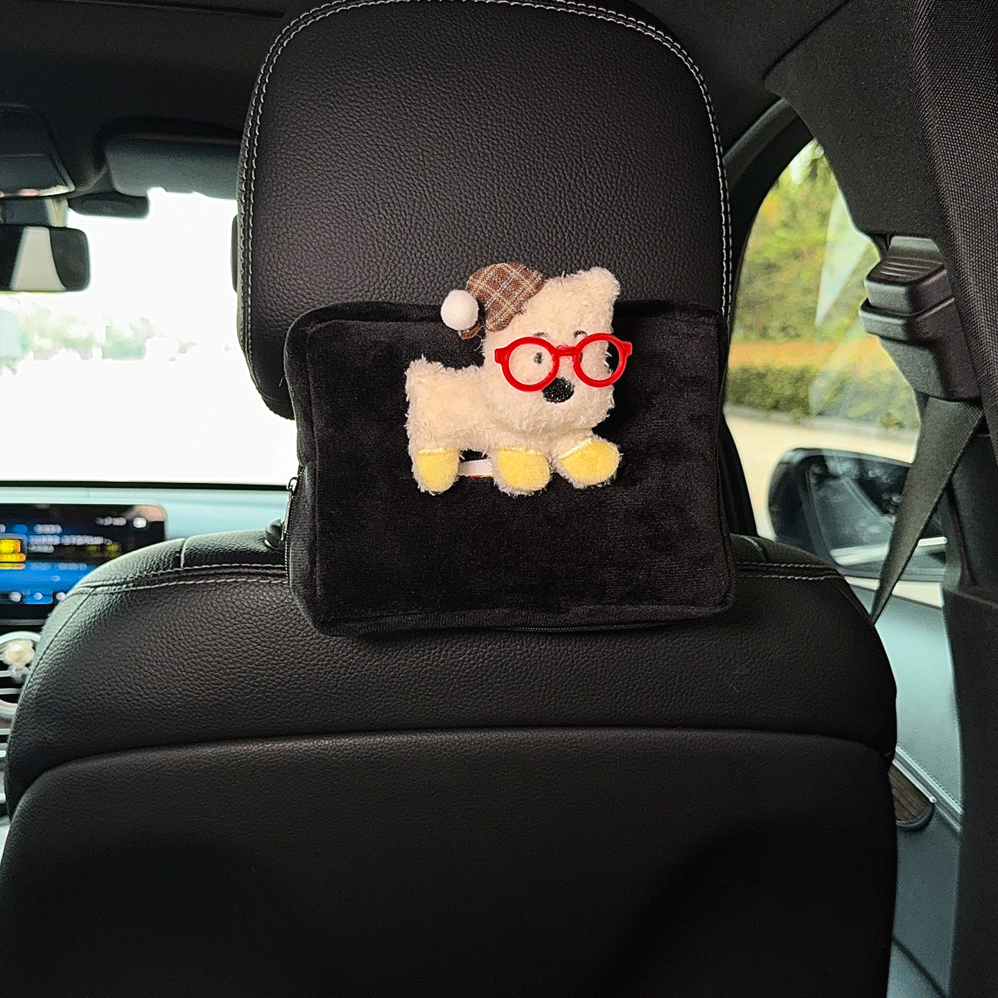 Cute car tissue box, adorable puppy design, hanging tissue holder for car seat back, car tissue cover for women