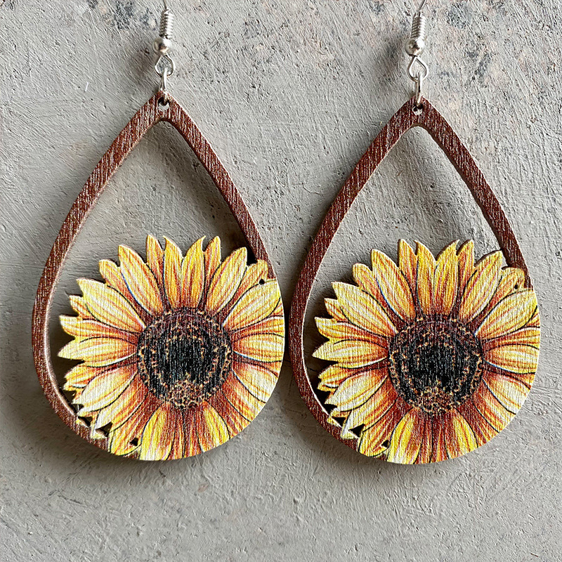 1 Pair Retro Cactus Sunflower Water Droplets Wood Hollow Out Women's Drop Earrings display picture 2