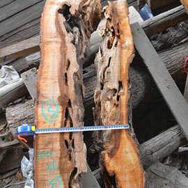 空洞烂木板千疮百孔朽木板材树洞虫孔艺术创意加工树脂河流