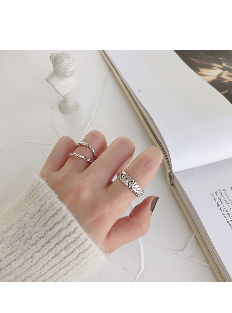 2021 New Exquisite Woven Chain Ring Women's Fashion Simple Style Niche Design Open Index Finger Ring Trendy display picture 2