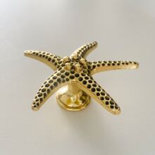 �º������ֺ������ϵ�е����֕r�е��\�Ͻ�С���ּҾ߳������