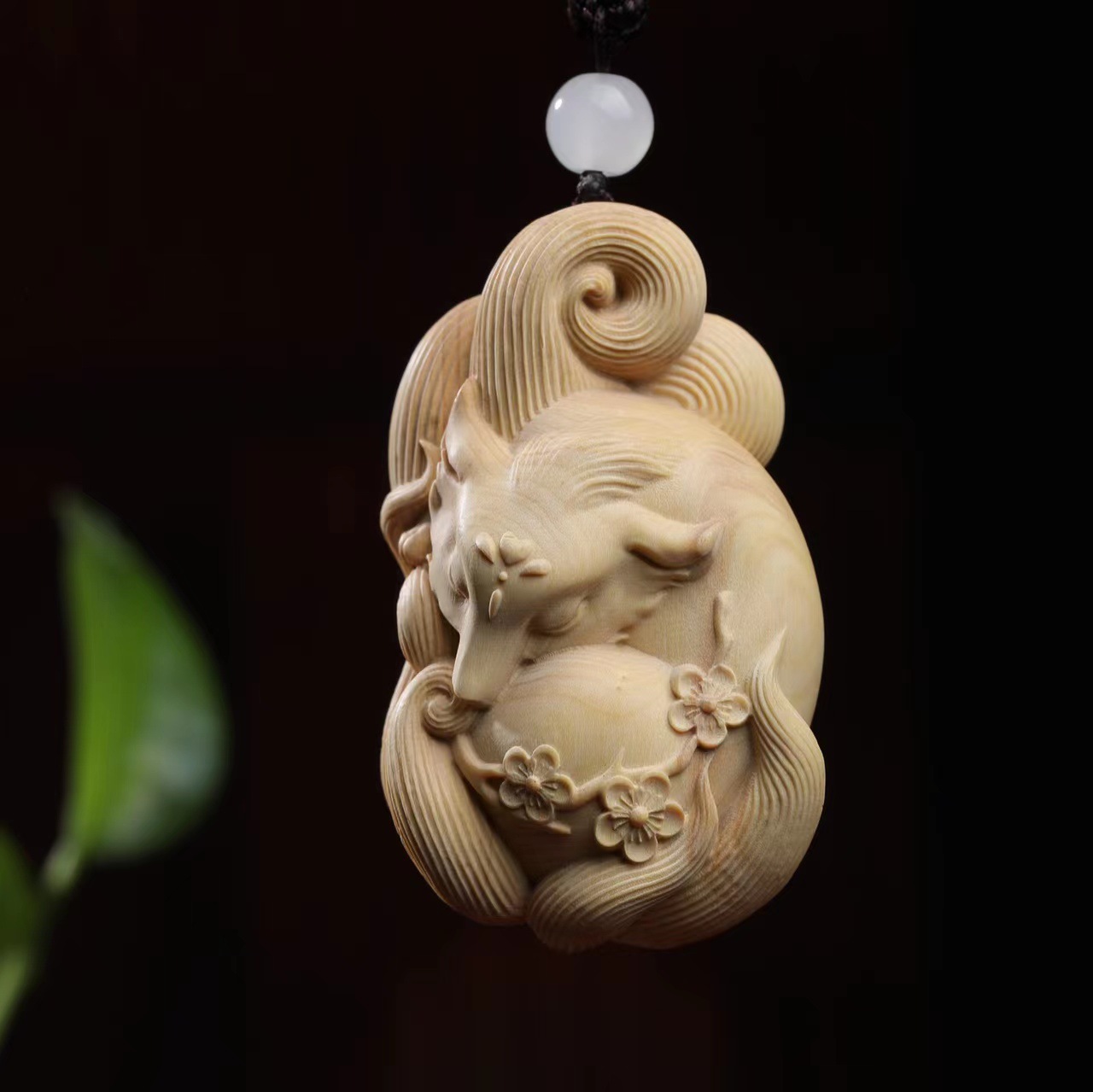 九尾狐狐狸雕刻工艺品厂家批发小叶黄杨木雕根雕手把件文玩挂件