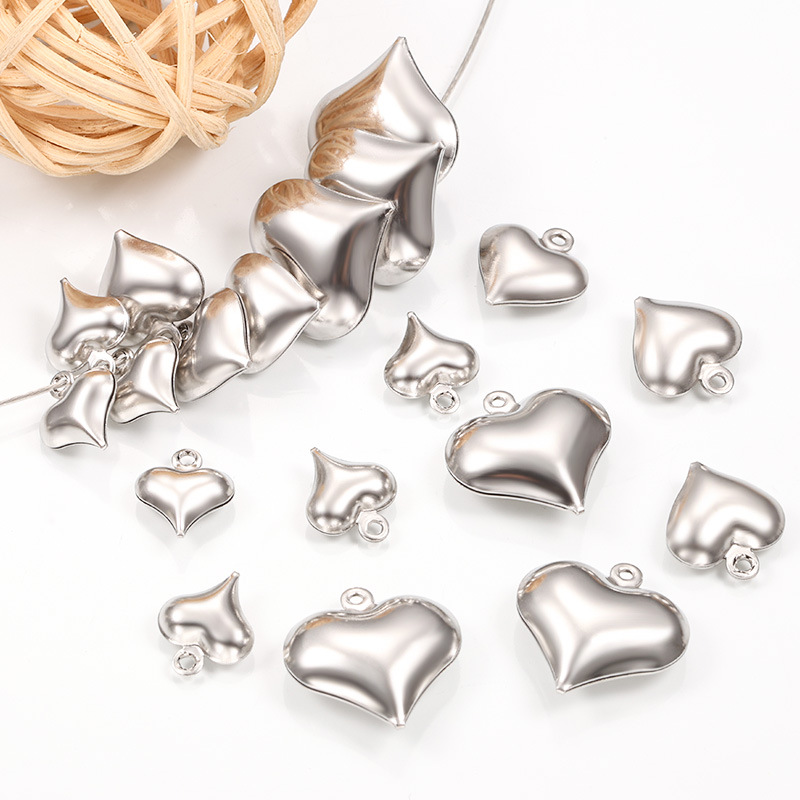 50 PCS/Package 11.5 * 13mm 16.3 * 17mm 9 * 11mm Stainless Steel Heart Shape Polished Pendant display picture 4