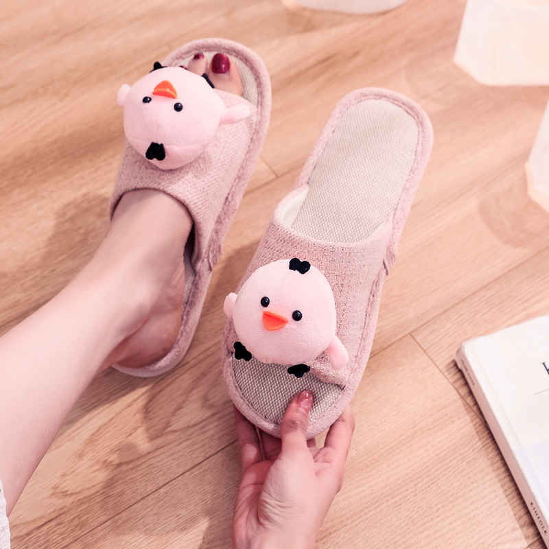 La primavera y el otoño de coser zapatos de tamaño libre de dibujos animados lindo adultos zapatillas de punta rosa pareja zapatillas de lino en stock al por mayor