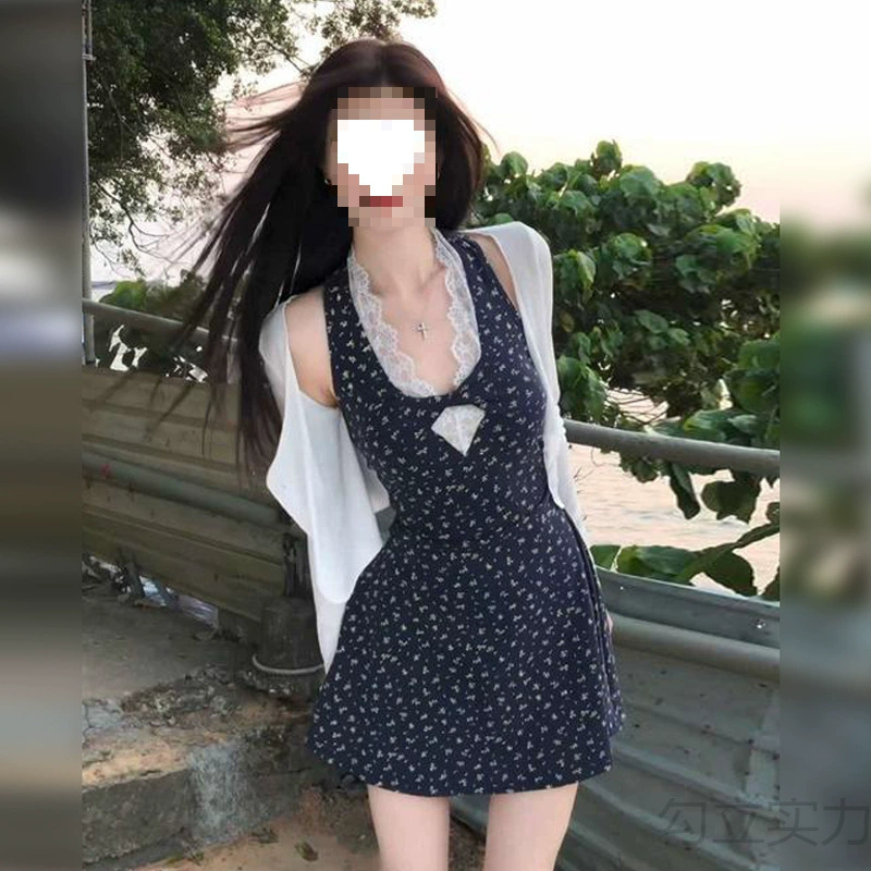 Женское платье с цветочным принтом во французском стиле, летнее новое короткое платье для миниатюрных размеров с завязками на шее, 2025 г.