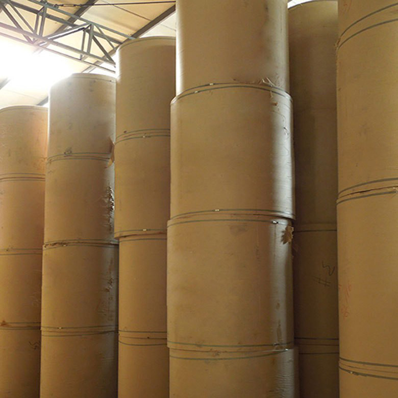 现货单面牛卡 卷筒 平张皆可供应 牛卡纸产品