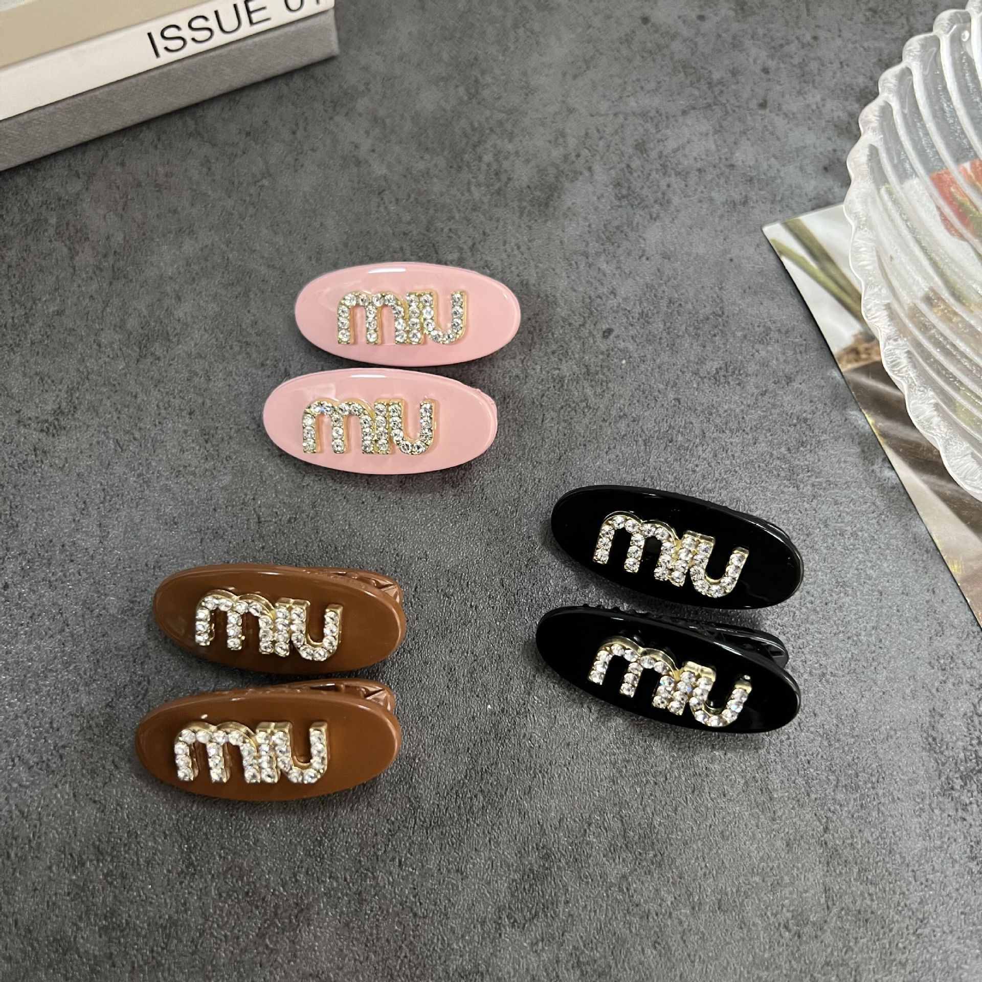 miumiu发夹2023新款韩式MIU刘海缪边夹女孩减龄发饰小巧可爱公主-阿里巴巴