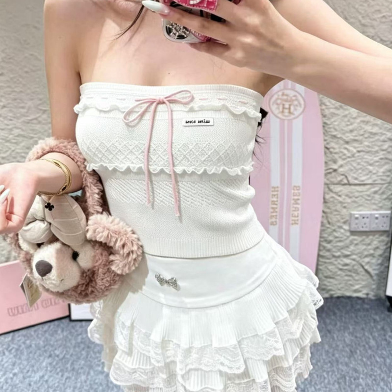 New Mu Lace-Up Tube Top with Lettered Straps, Sleeveless, Slim Fit, Elegant Summer Pullover Top for Socialites New Mu Lace-Up Tube Top with Lettered Straps, Sleeveless, Slim Fit, Elegant Summer Pullover Top for Socialites