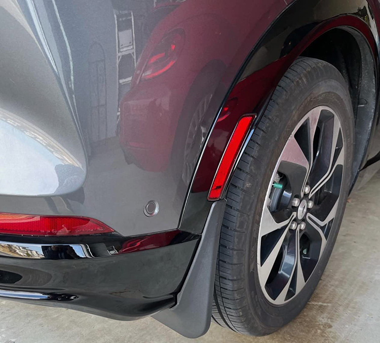 Suitable for 21-25 Ford Mustang Machine-E Fender Car Front and Rear Tire Modification Fender Tile Accessories