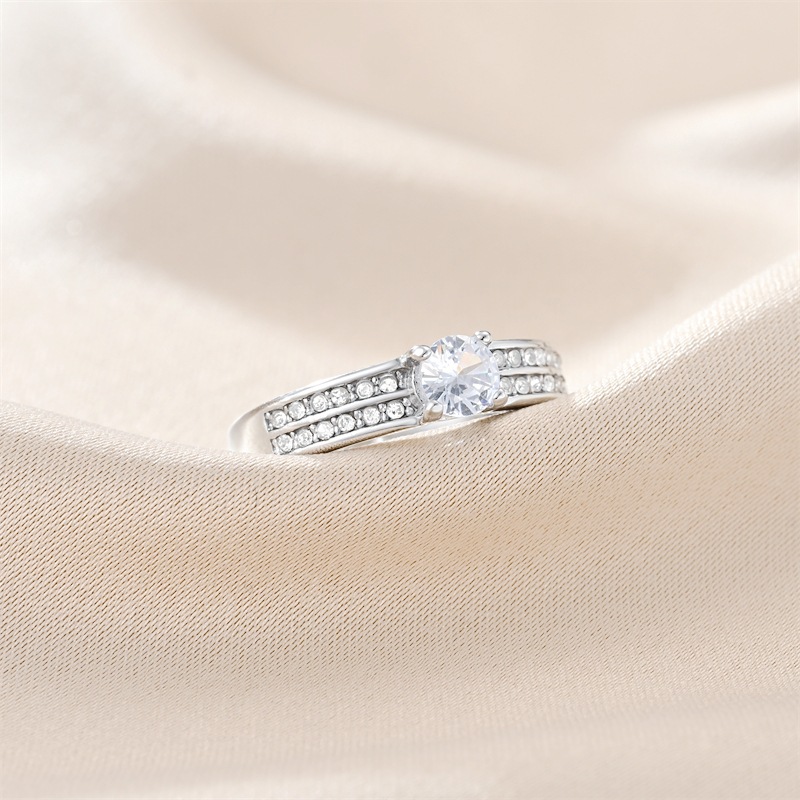 1 Piece Quantity Daily Occasion Real Gold Plated 201 Stainless Steel PVD Coated Zircon Round Waterproof Non Tarnish Romantic Shiny Rings For Women'S