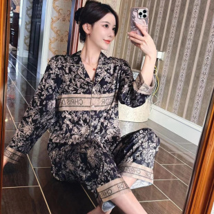 ֱ��ͬ��2026�����¿�˯��Ů���zһ�����l����ֱ���ڽ�����Ҿӷ�