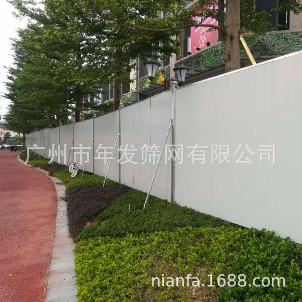 城区扩建施工围挡现货批发 灰白色彩钢夹芯板 装配式工地围蔽挡板