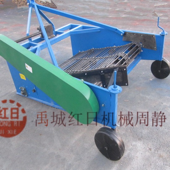 土豆收获机  红日出口收获机   马铃薯收获机   收获机