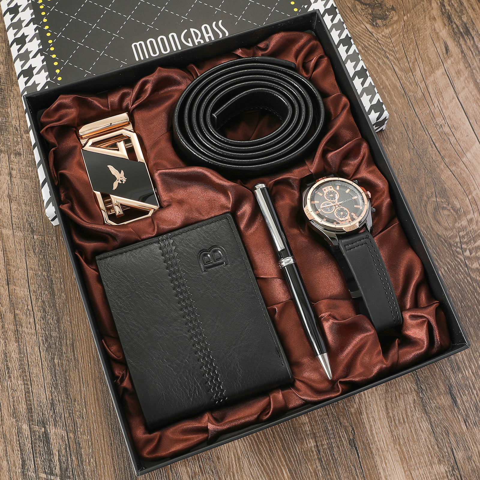 Traje de los nuevos hombres moda tendencia fresca Correa cuadrada personalidad reloj cinturón Cartera de gama alta caja de regalo traje