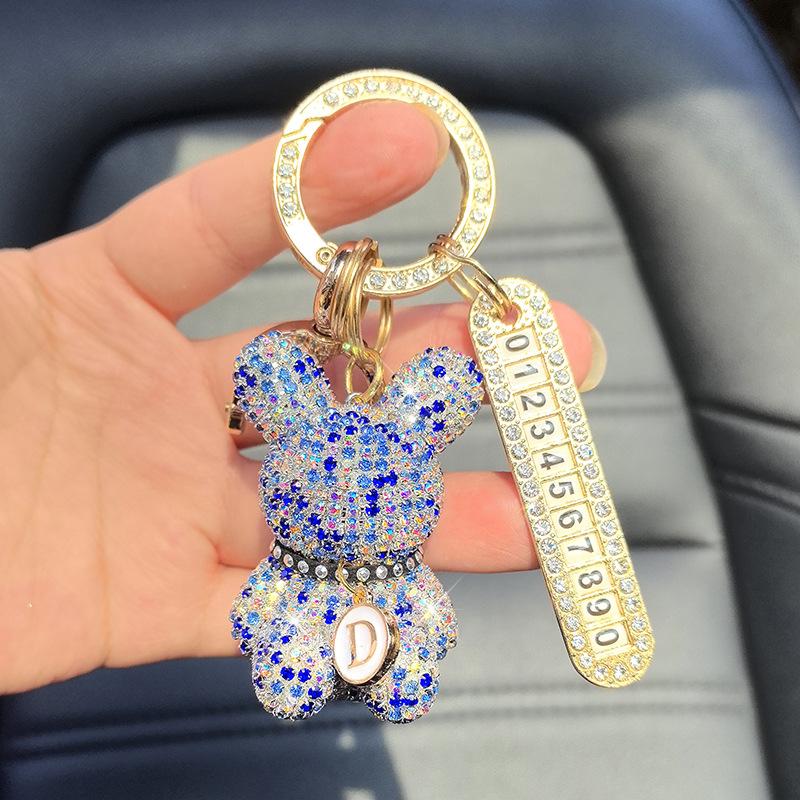 Clavieres de automóviles llenas de dibujos animados conejito llavero letras dibujos animados exquisitos colgantes de llaves de chicas regalos