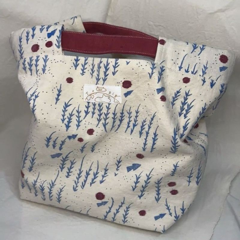 2026 Cute New Style Casual Versatile Commuter Tote Bag for Work, Storage of Miscellaneous Items, Portable Handbag for Outings