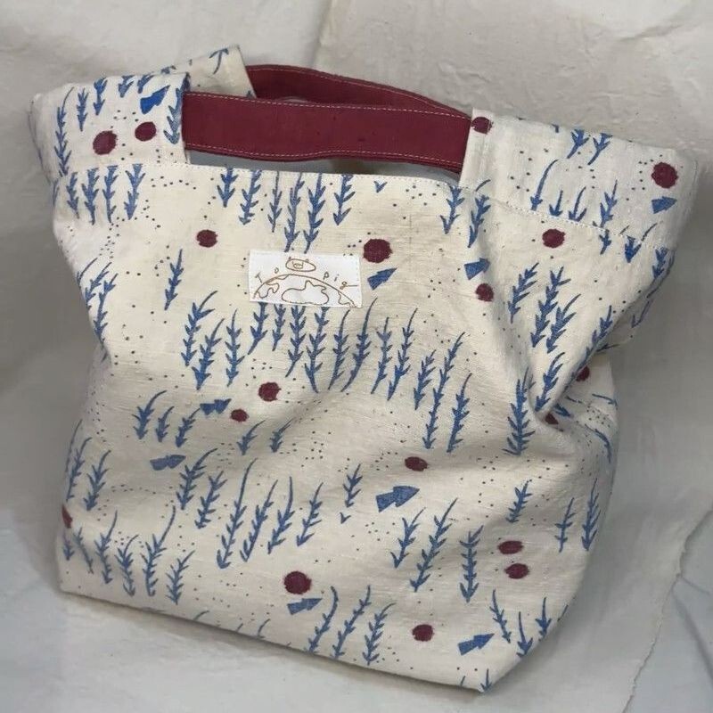 2026 Cute New Style Casual Versatile Commuter Tote Bag for Work, Storage of Miscellaneous Items, Portable Handbag for Outings