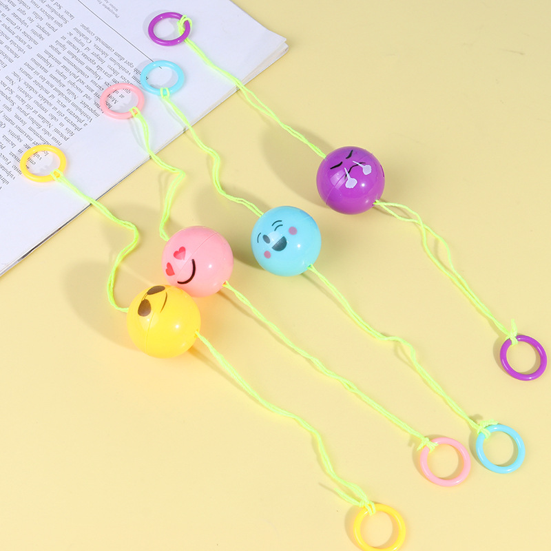 Smiley, silbato, bola voladora, ejercicio ojo-mano para niños, volante de línea de tracción para niños, juguete de descompresión, juguete educativo infantil