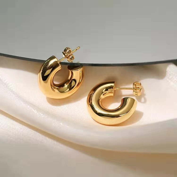 1 Pair Simple Style Solid Color Plating Copper 18k Gold Plated Ear Studs display picture 4