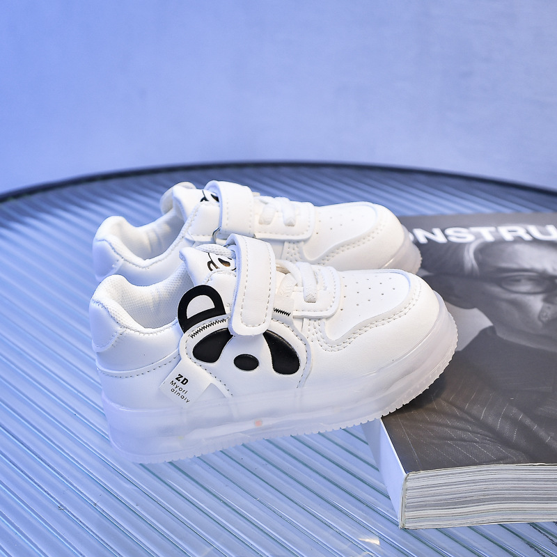 Zapatos para bebés y niños pequeños 2025 nueva colección primavera/otoño, zapatos luminosos de dibujos animados con suela suave para bebés, zapatos luminosos para niños y niñas, zapatillas antideslizantes.