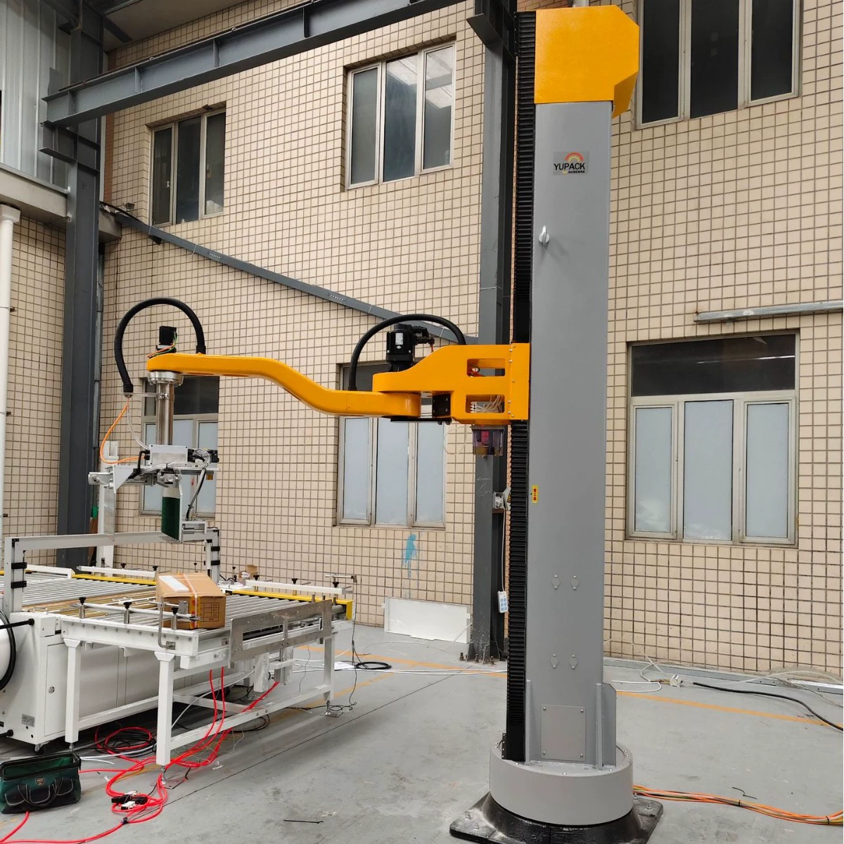 Одностоечный ротационный паллетайзер Однорычажный паллетайзер Ротационный паллетайзер Колонный паллетайзер