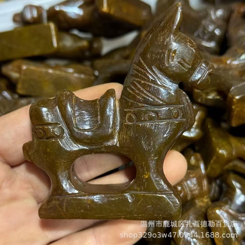 古遊び雑は古に似せて古い山の玉の彫刻の工芸品の小さい置物のメーカーの卸売りのペンダントのハンドルの露店をします。|undefined