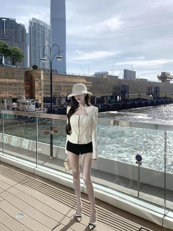 【银座大小姐】立体裁剪钩扣收腰修身小立领西装外套上衣|undefined