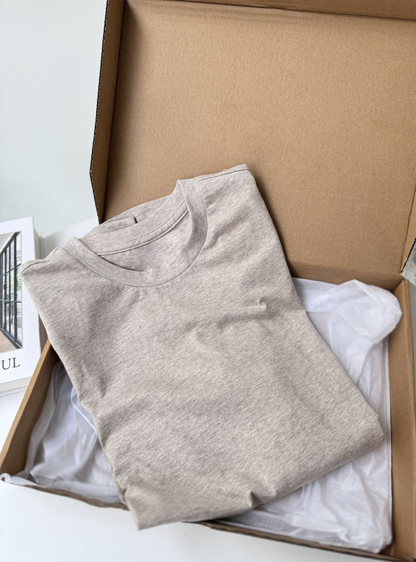 男性の4色の馬の刺繍の簡単な丸首の純綿の半袖のtシャツの純色の2025夏は底のゆったりしているカジュアルな上着を打ちます。|undefined