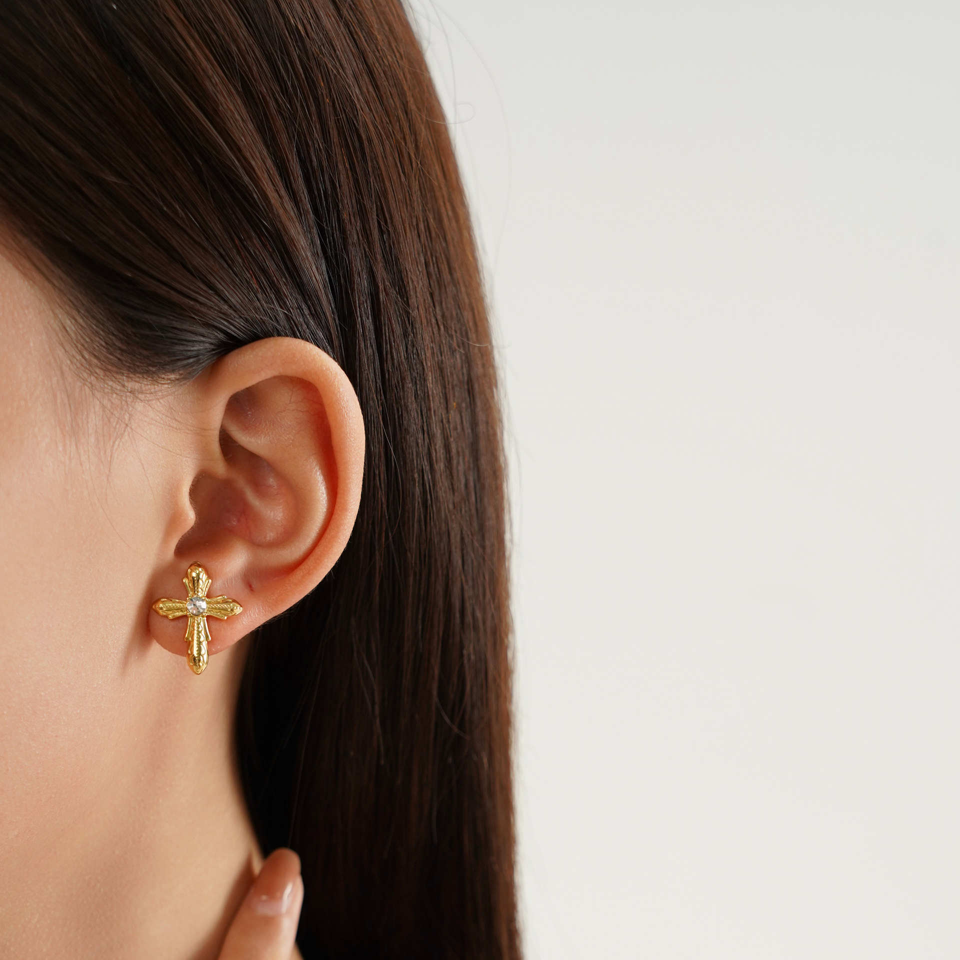 Ear Studs Classification 1 Pair Quantity 1 Pair Basic Korean Style Cross Plating Inlay Titanium Steel Zircon Ear Studs