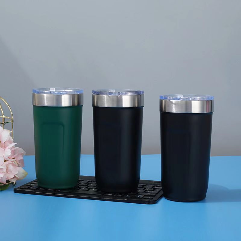 Comercio exterior nuevo acero inoxidable de doble capa taza de plástico aislante de calor portable taza de café taza de automóvil fábrica de taza de automóvil directamente al aire libre