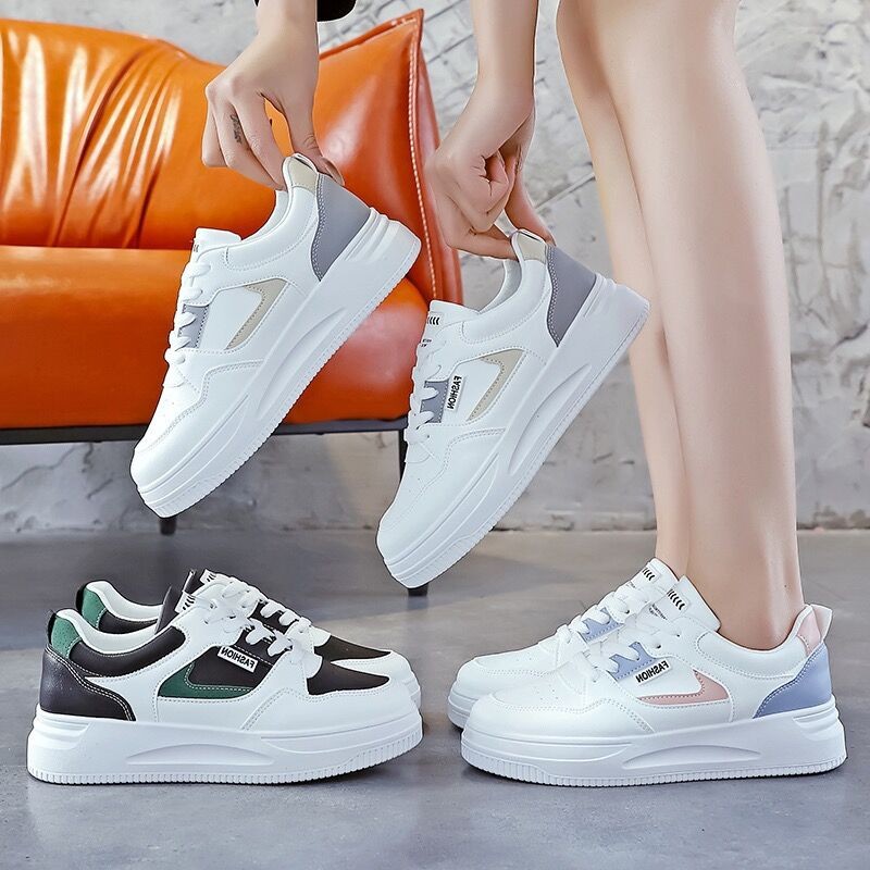 Comercio exterior zapatos blancos de gran tamaño para mujeres nuevos zapatos de otoño para mujeres coreanos de estilo universal zapatos casuales super calientes para estudiantes suela gruesa