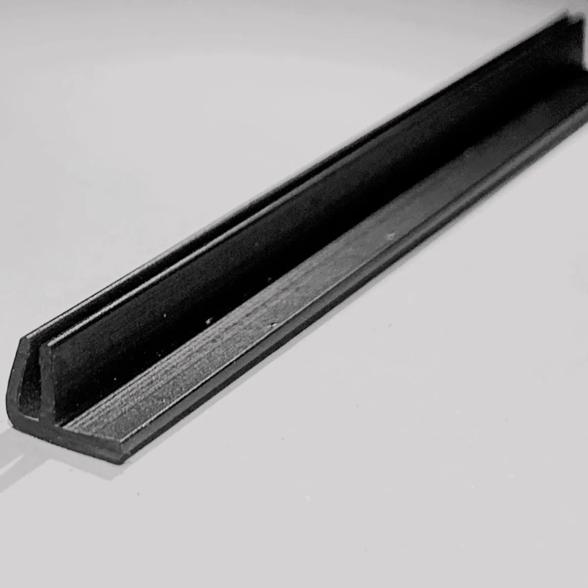 软膜天花吊顶收边条卡布灯箱防风条扣边条室外灯箱F型