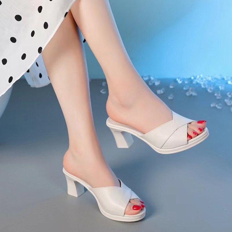 High-Heeled Sandals 2026 New Model for Women, Fashionable and Versatile for Summer, with Chunky Heels, Soft Soles, Open-Toe, Thick-Soled, and Single-Strap Design High-Heeled Sandals 2026 New Model for Women, Fashionable and Versatile for Summer, with Chunky Heels, Soft Soles, Open-Toe, Thick-Soled, and Single-Strap Design