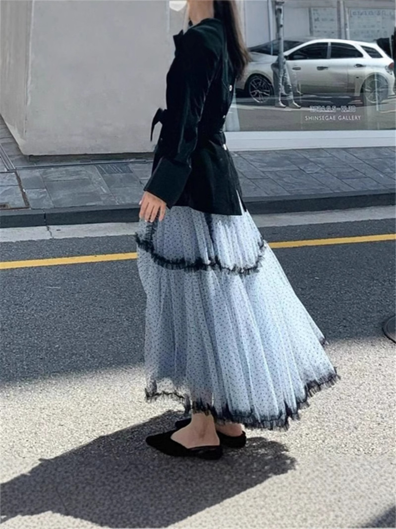 バレエ風アンドロメダのネット糸は蓬蓬蓬スカートの子供2025の新型の高腰が痩せている青い波点の半身のロングスカートをつなぎ合わせた