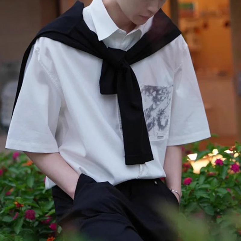 Hombres y mujeres chal de punto primavera y verano con interior coreano de alta calidad sensación universitaria red de viento rojo abrigo de hombro pequeño