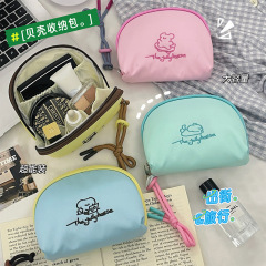 かわいいシェル化粧品バッグ、ポータブル口紅とアイシャドウ収納バッグ、旅行用スキンケア製品トイレタリー収納バッグ