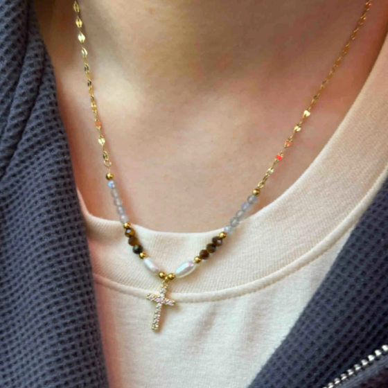Simple all-match cross necklace women's pearl beaded sweater chain light luxury elegant white 2023 Advanced clavicle chain