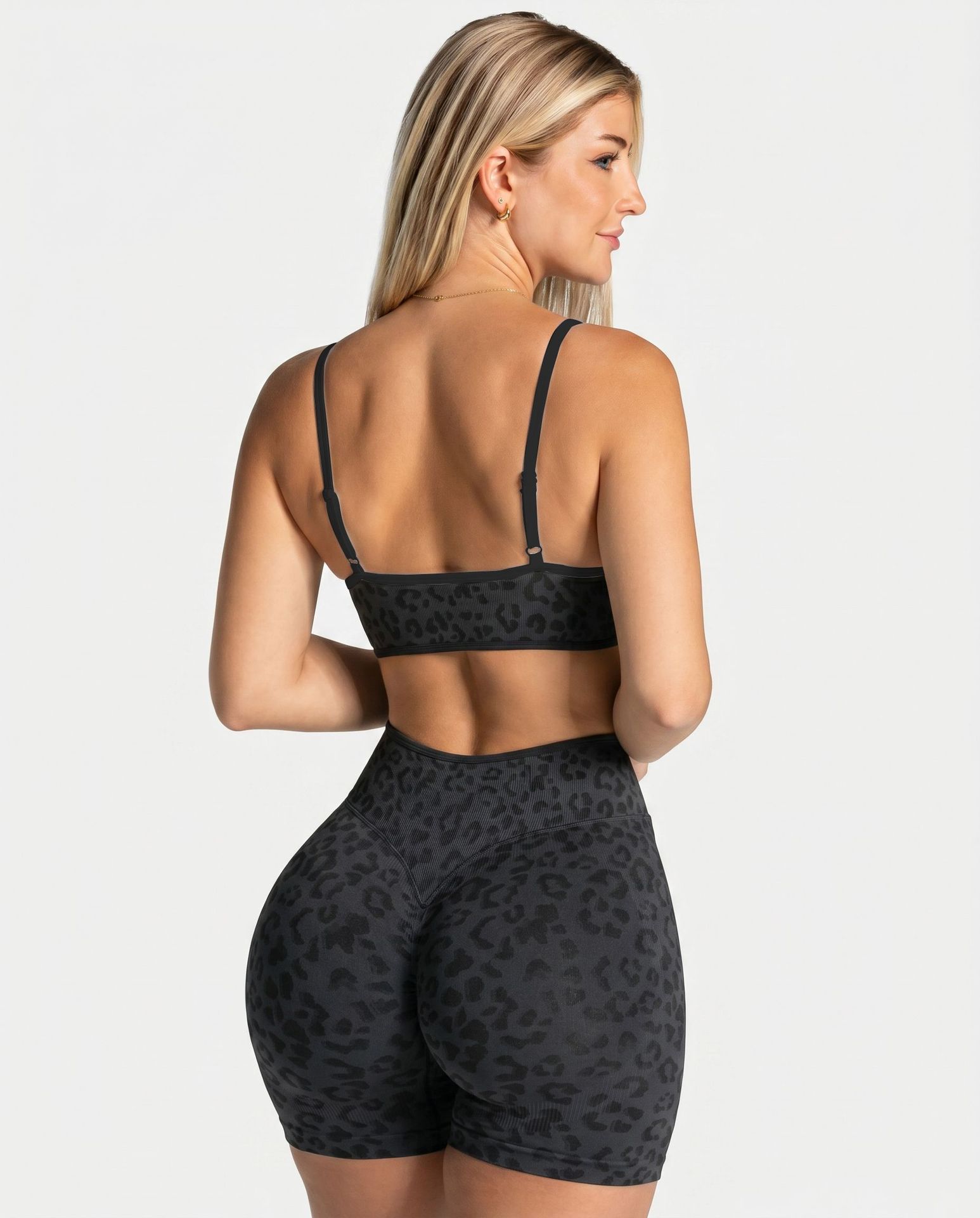 TEOO transfronterizo sin costuras 3D impresión de leopardo pantalones cortos de yoga de borde de miel hump bra deportivo ropa de fitness set de yoga
