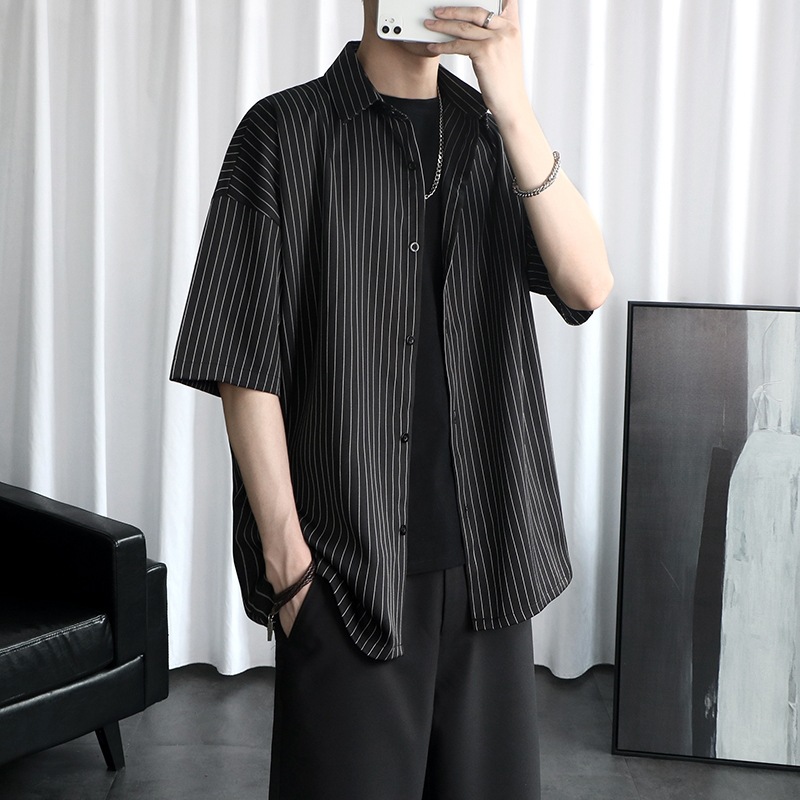Camisa de rayas de verano abrigo de los Hombres estilo Hong Kong japonés casual ropa suelta estilo coreano camisa de manga corta de los hombres de moda verano
