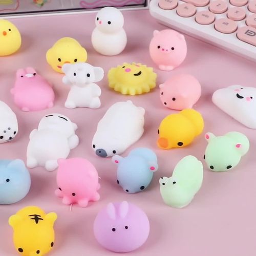 Cute, super-adorable office desk decor and stress-relief toy—perfect for pop-up stalls! Wholesale supply of ultra-cute animal-shaped squishy toys.