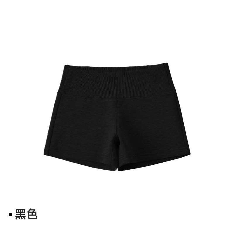 검은색 스포츠 반바지