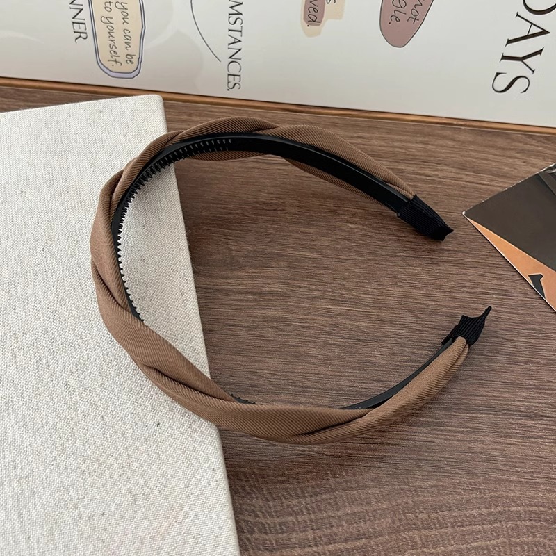 Fijación de cabello para mujeres de verano tarjeta de cabello de lavado de cara fijación de cabello 2025 nuevo tocado de cabello de alta calidad sensación extranjera de moda agujeros de cabello de presión