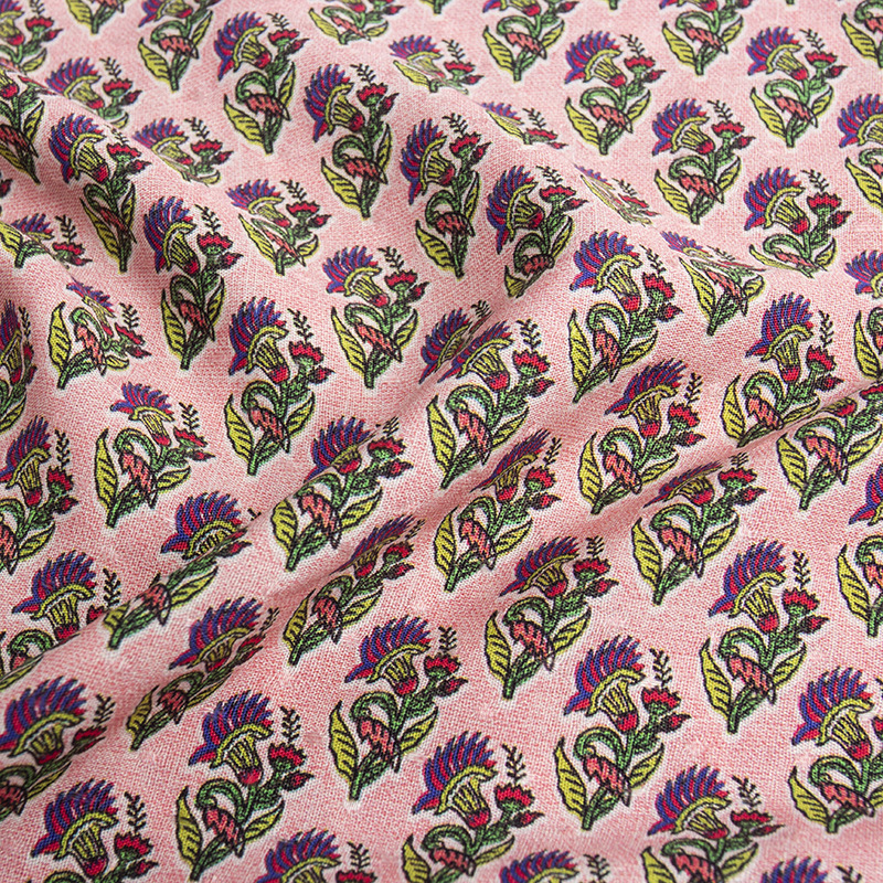 人棉提花数码直喷印花布 人造棉提花面料批发 粉底小碎花公主裙