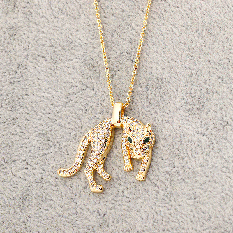Nouveau collier polyvalent personnalisé hip-hop avec pendentif léopard en zircon et diamants, plaqué cuivre, véritable or transfrontalier, style hip-hop_voghion.com