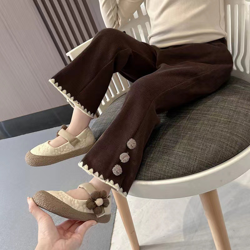 La nueva niña con polainas de encaje pantalones acampanados pantalones de todo fósforo niñas otoño e invierno y pantalones largos