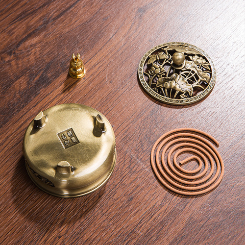 Three-legged carved copper incense burner pure copper plate incense burner antique Zen tea ceremony sandalwood incense burner home indoor aromatherapy burner